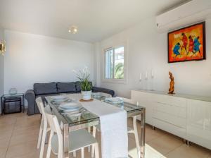 Et opholdsområde på Balmins White by Hello Homes Sitges