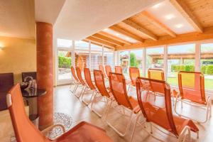 A seating area at Pension- Appartement Kristall