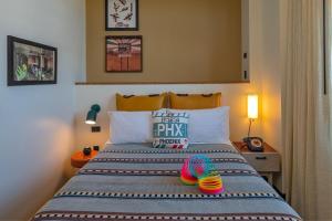 Voodi või voodid majutusasutuse Moxy Phoenix Downtown toas