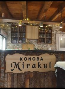 Lounge atau bar di Kuća za odmor Mirakul