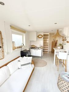 Dapur atau dapur kecil di ELSK Cottage