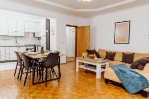 Kuchyň nebo kuchyňský kout v ubytování Apartman Tihana