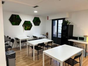 Kuchyň nebo kuchyňský kout v ubytování Hostal Zaragoza Centro
