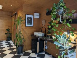 Φωτογραφία από το άλμπουμ του Spacious Cabin London Canary Wharf Free Parking B&B στο Λονδίνο