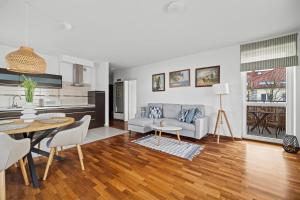 Kuchyňa alebo kuchynka v ubytovaní INA Rent - Nadmorskie Apartamenty + 5 fotografií