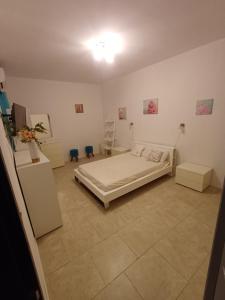 Postel nebo postele na pokoji v ubytování Inessa's flat