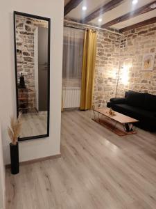 Φωτογραφία από το άλμπουμ του Antique gold σε Rajki +9 φωτογραφίες