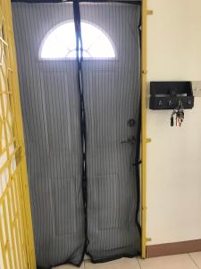 法尔茅斯Quiet 2 bedroom 2 bathroom Home in Falmouth, Jamaica Parish of Trelawny的相册照片
