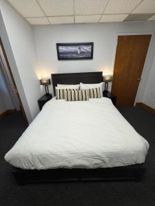 Ένα ή περισσότερα κρεβάτια σε δωμάτιο στο Cozy Nook 1 Bedroom 2nd Floor Apt