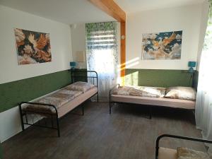 Postel nebo postele na pokoji v ubytování "PHÖNIX" mit Garten, bis 8 Personen, 1A Lage!