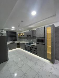 O bucătărie sau chicinetă la Brooksville 2 bedroom Apartment