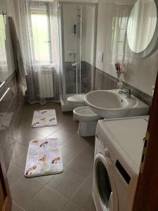 Ένα μπάνιο στο Two-bedroom vacation home