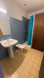 Et badeværelse på Les Grandes Verdisses + 20 billeder