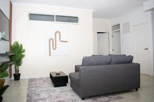 Gallery image of The Soul of Kingston Chic 2BR Condo with Pool and GYM in Kingston