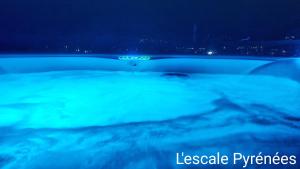 Fotografia z galérie ubytovania Vue imprenable et jacuzzi 4 Etoiles v destinácii Bagnères-de-Bigorre