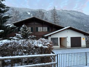 Nespecifikovaný výhled na hory nebo výhled na hory při pohledu z apartmánu + 8 fotografií
