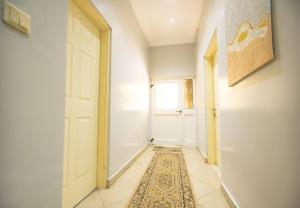 Φωτογραφία από το άλμπουμ του Beautiful 3 Bedroom Accra Home σε Haatso