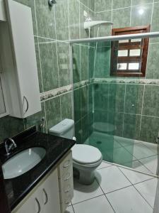 Et badeværelse på Chácara Bons Companheiros