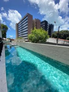 Bazén v ubytování Apartamento à 80m da orla de Maceió nebo v jeho okolí
