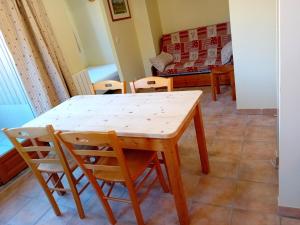 Posezení v ubytování Apartment for 6 people with 2 rooms + 10 fotografií