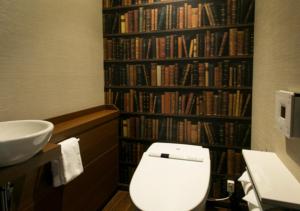 Un baño de The Strings Hotel Nagoya