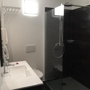 Koupelna v ubytování Römerhof - Hotel with Self Check-in + 10 fotografií