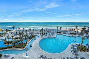 Swimmingpoolen hos eller tæt på Luxury 5th Floor 3 BR Condo Direct Oceanfront Wyndham Ocean Walk Resort Daytona Beach | 504