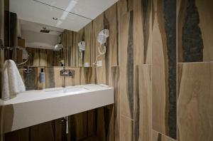 Foto Ahmedabadis asuva majutusasutuse Golden Plaza galeriist +175 fotot