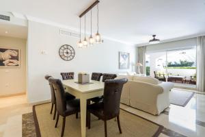 Posezení v ubytování San Pedro beachside apartment