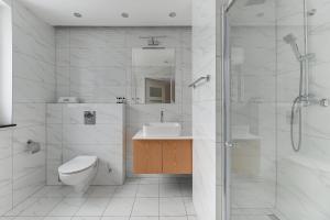 Kúpeľňa v ubytovaní Apartments Old Town Angielska Grobla & by Noclegi Renters
