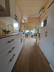 GleesにあるTiny Haus bei Laacher See modernes voll ausgestattetのギャラリーの写真