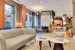 Posezení v ubytování HOTEL NUMBER ONE BY GRANO Gdańsk - GRANO LIFE Gdańsk
