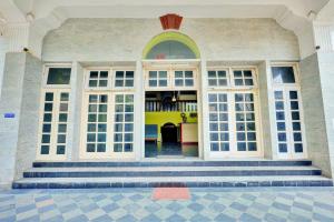Η πρόσοψη ή η είσοδος του Hotel O RK HOTEL