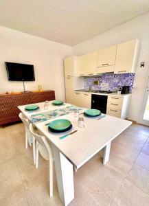 Kuchyň nebo kuchyňský kout v ubytování Villa Dolena Marzamemi, Sicilia