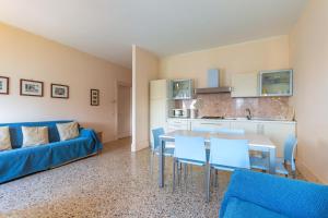 Cucina o angolo cottura di Giudecca Elegant APT with Stunning Lagoon View!