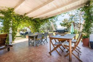 Κήπος έξω από το Villa Romina