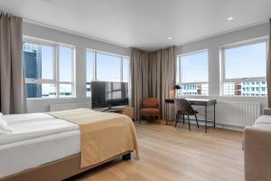 Postel nebo postele na pokoji v ubytování Alva Hotel Brautarholt