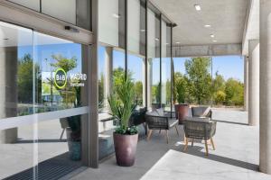 Χώρος καθιστικού στο B&B HOTEL Madrid Tres Cantos