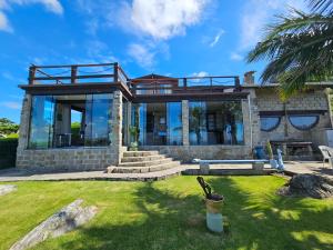 Zahrada ubytování Casa Frente Mar - Penha - 5km do Beto Carrero