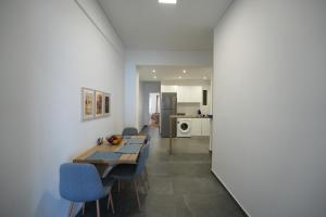 Dapur atau dapur kecil di Loutraki Seaview Firstline +8 gambar