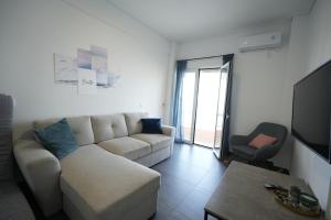 Televisyen dan/atau pusat hiburan di Loutraki Seaview Firstline