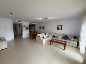 Posedenie v ubytovaní Sea Flower Miraflores Golf and Beach Parking included