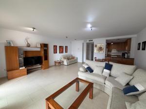 Posedenie v ubytovaní Sea Flower Miraflores Golf and Beach Parking included
