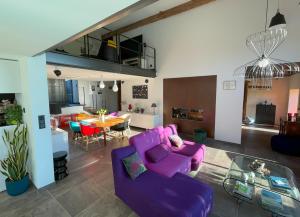 Χώρος καθιστικού στο Séjour Raffiné et Confortable à Magnac Bourg