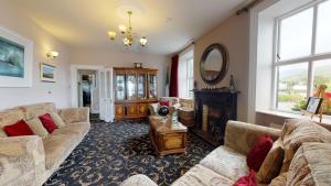 Ruang duduk di Milltown House Dingle