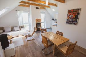 Kuchyň nebo kuchyňský kout v ubytování PR`FIK Apartments