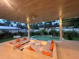 Hồ bơi trong/gần Casa Tropical Luxe 1 +6 ảnh