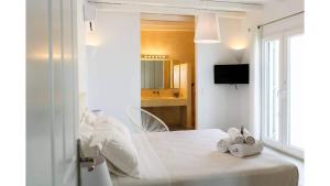 Gallery image of Luxury White Villa w Private Pool in Mikonos in Kalafatis