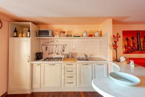 ヴィアレッジョにあるTerrazza Privata-A 2 Passi dal mare- "Versilia Royal"のギャラリーの写真 +24枚の写真