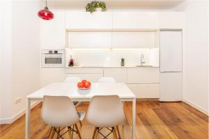 Kuchyň nebo kuchyňský kout v ubytování EGONA ZIG9 Vivienda muy bien situada